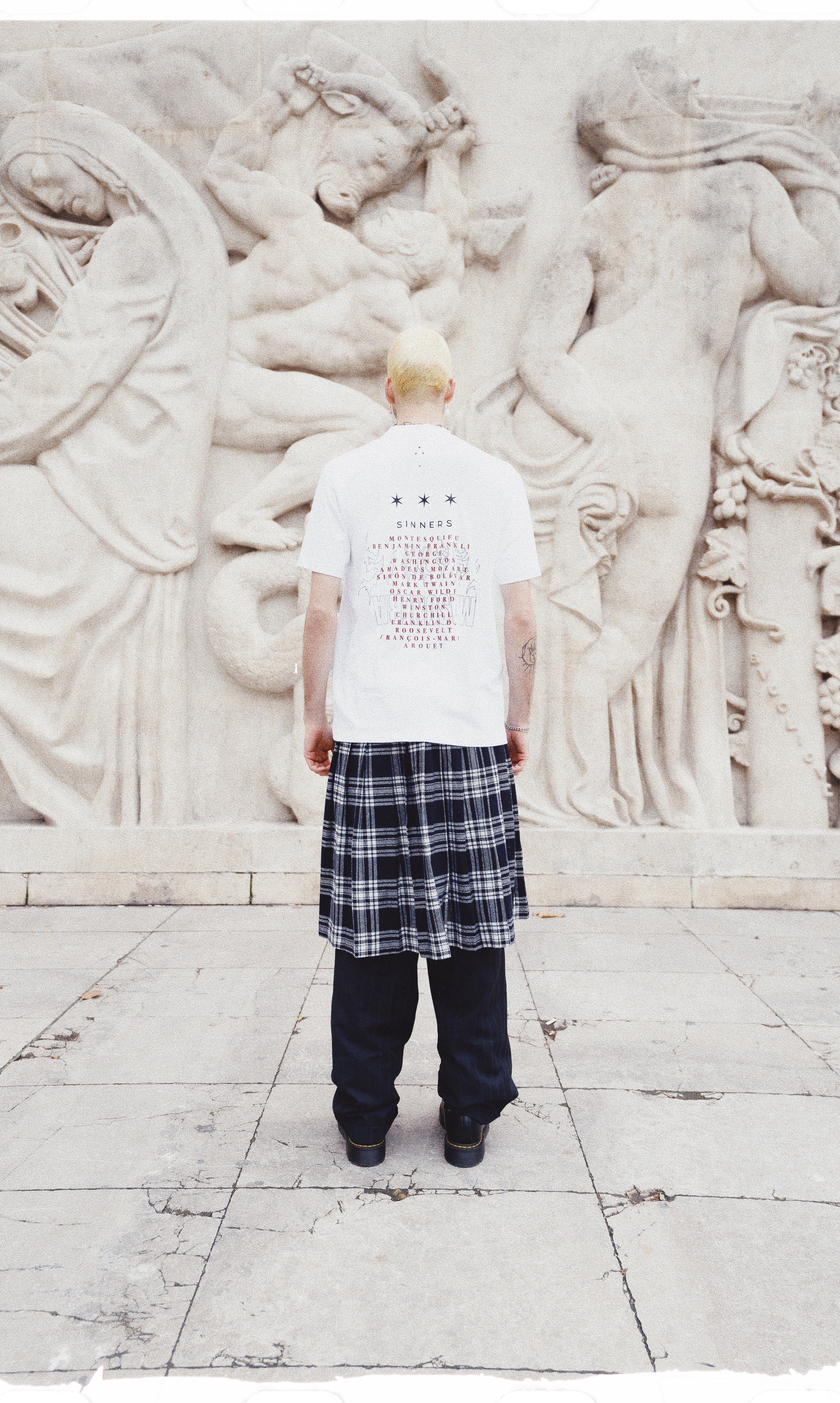 LES YEUX 111333 T-SHIRT