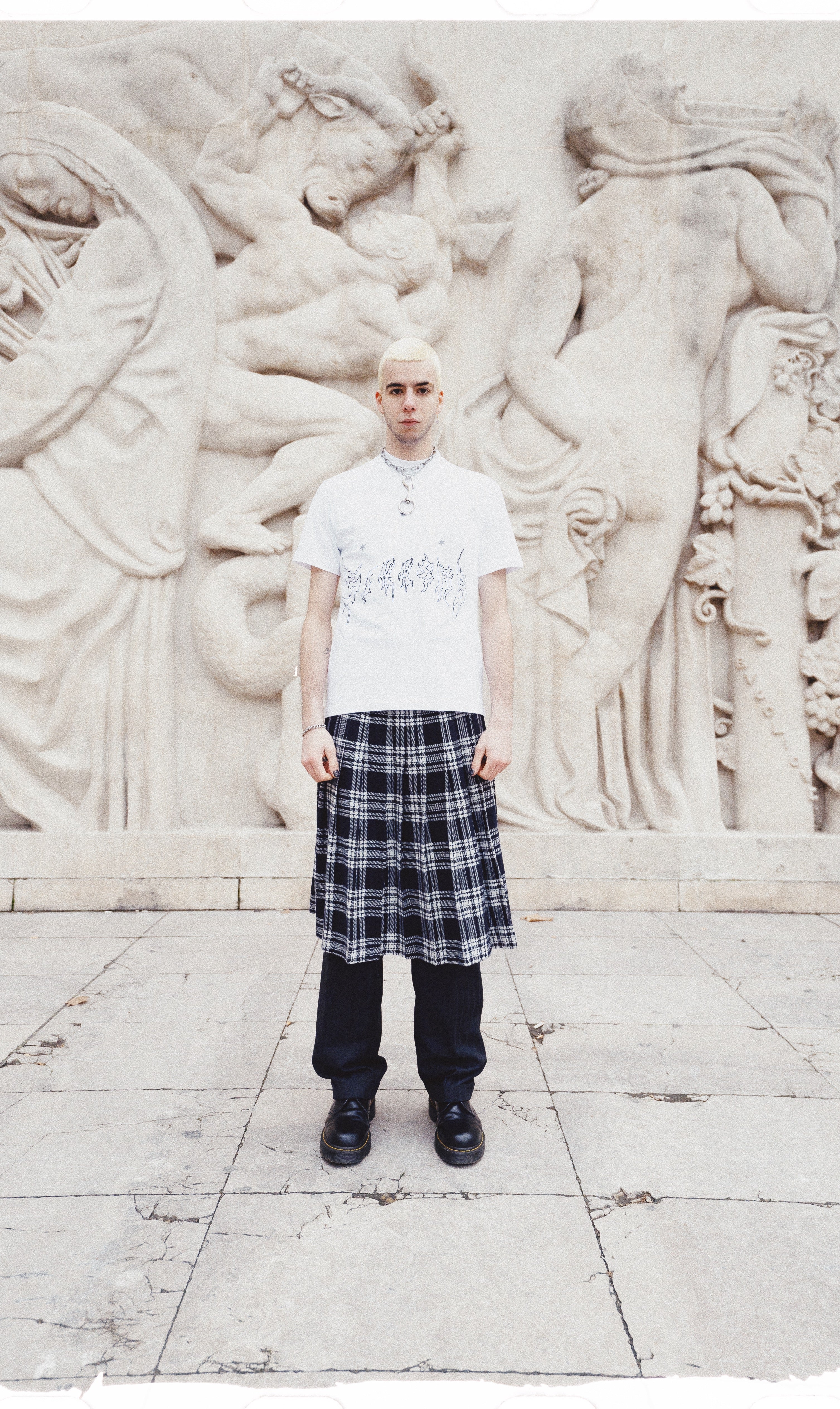 LES FRANCS-MAÇONS WHITE T-SHIRT