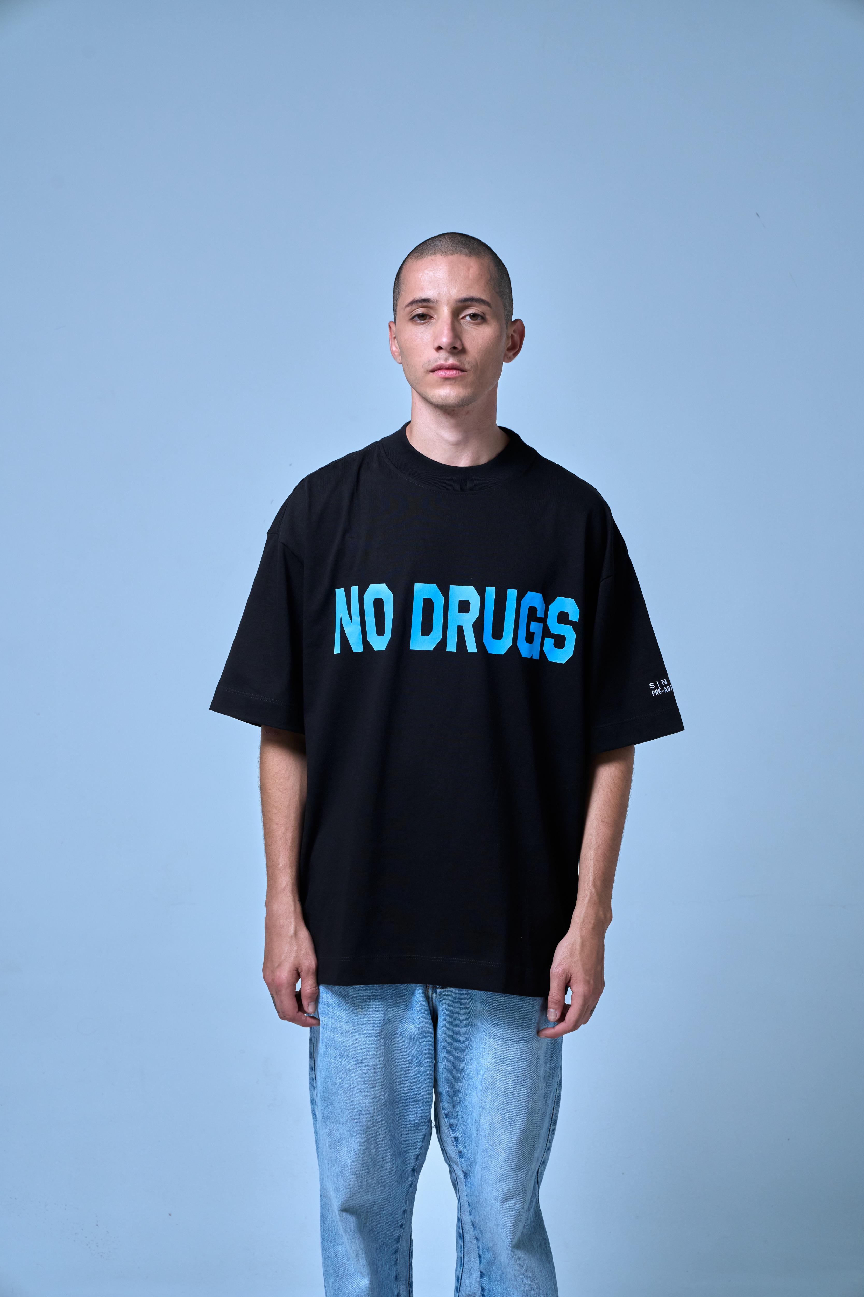 NO DRUGS BLACK T-SHIRT