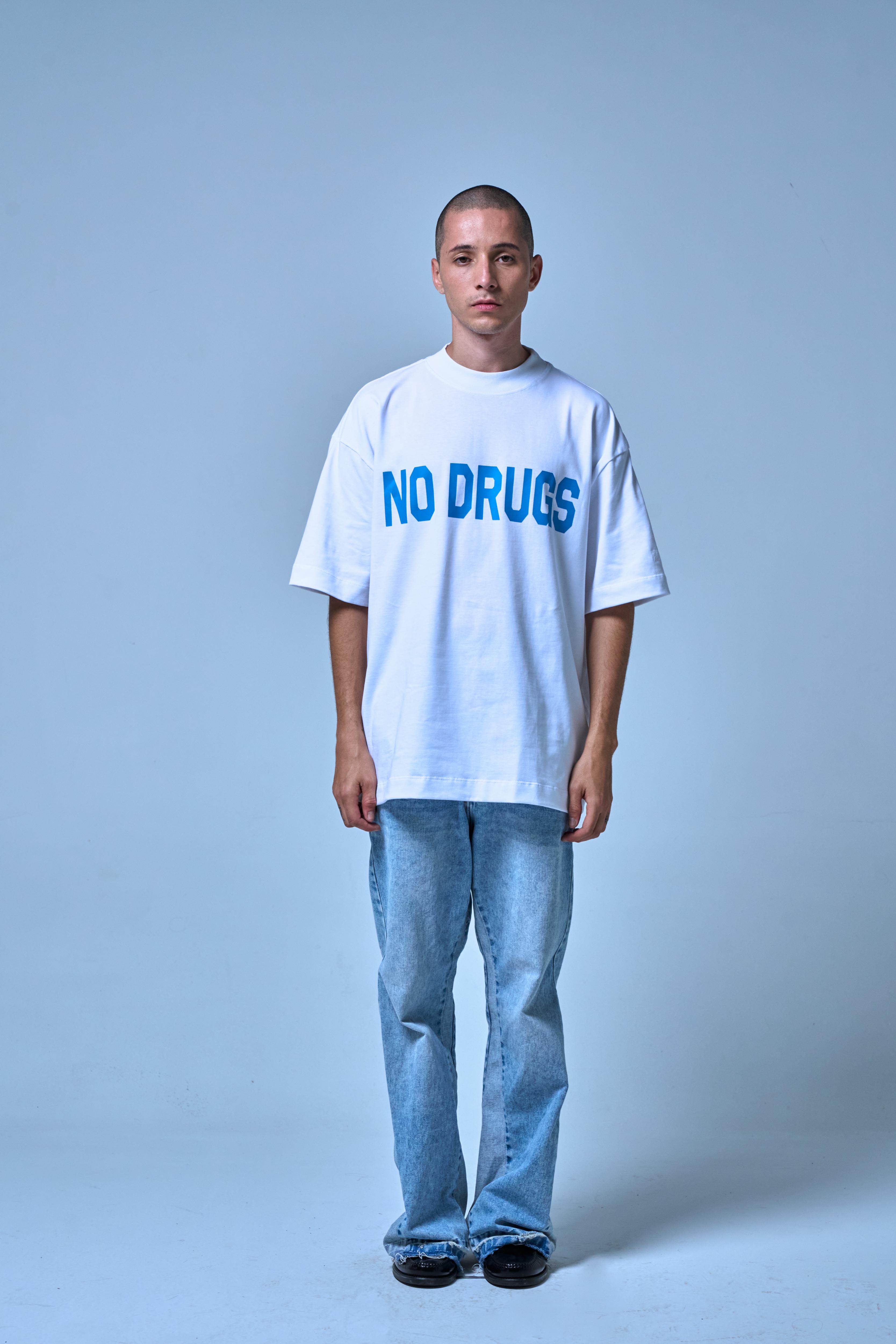 NO DRUGS WHITE T-SHIRT