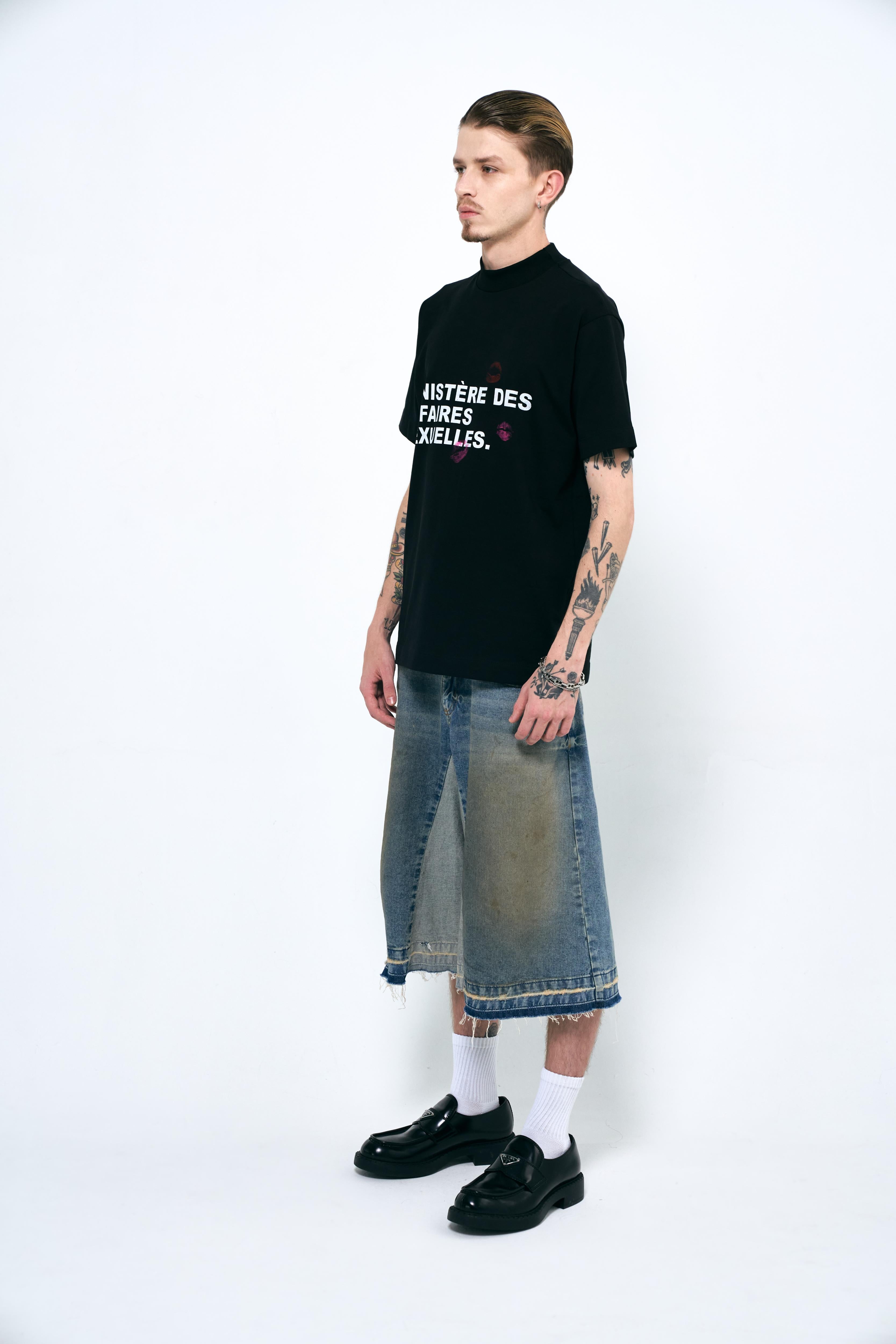 MINISTERE BLACK T-SHIRT