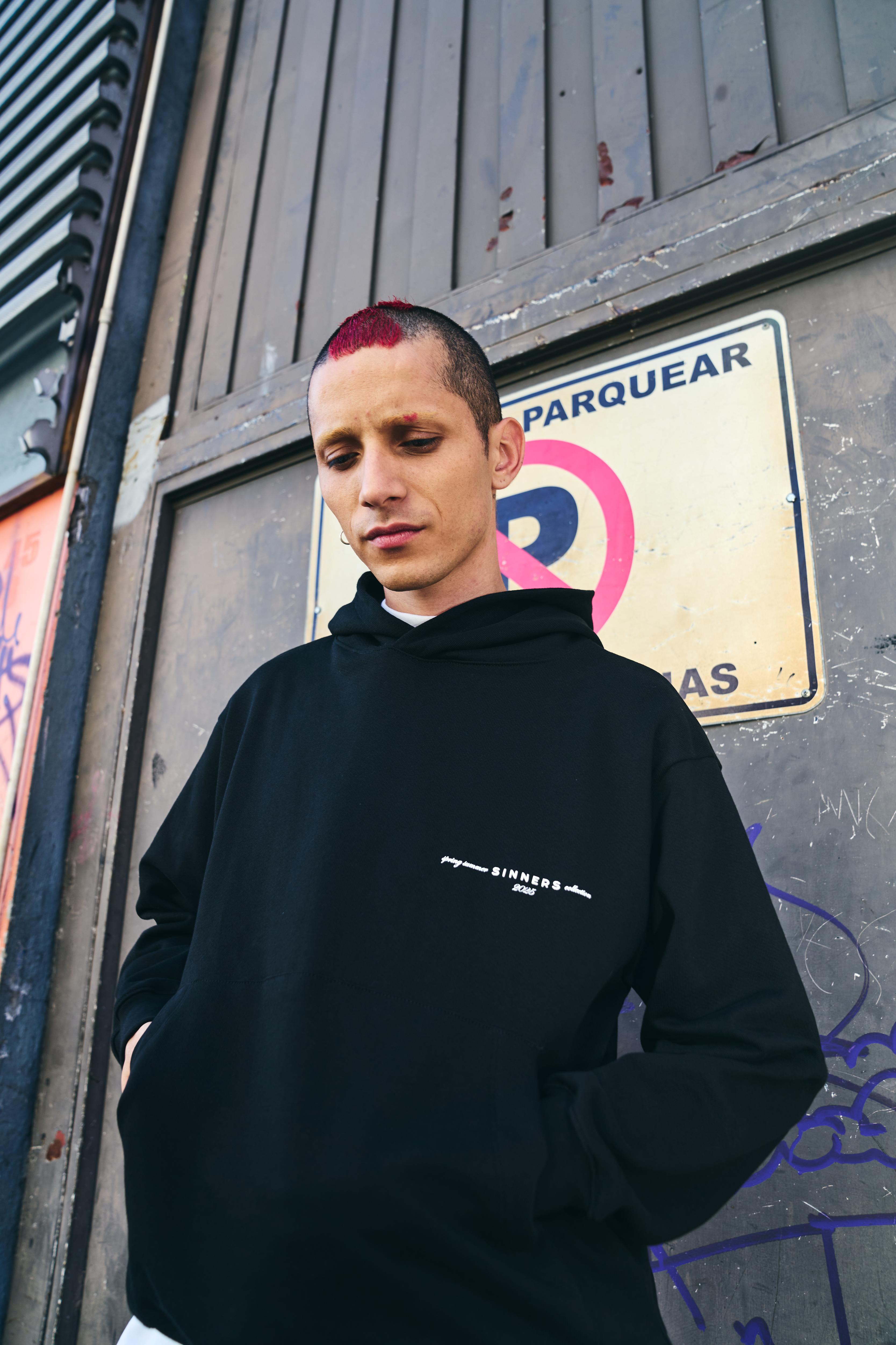 GARMENTS BLACK HOODIE