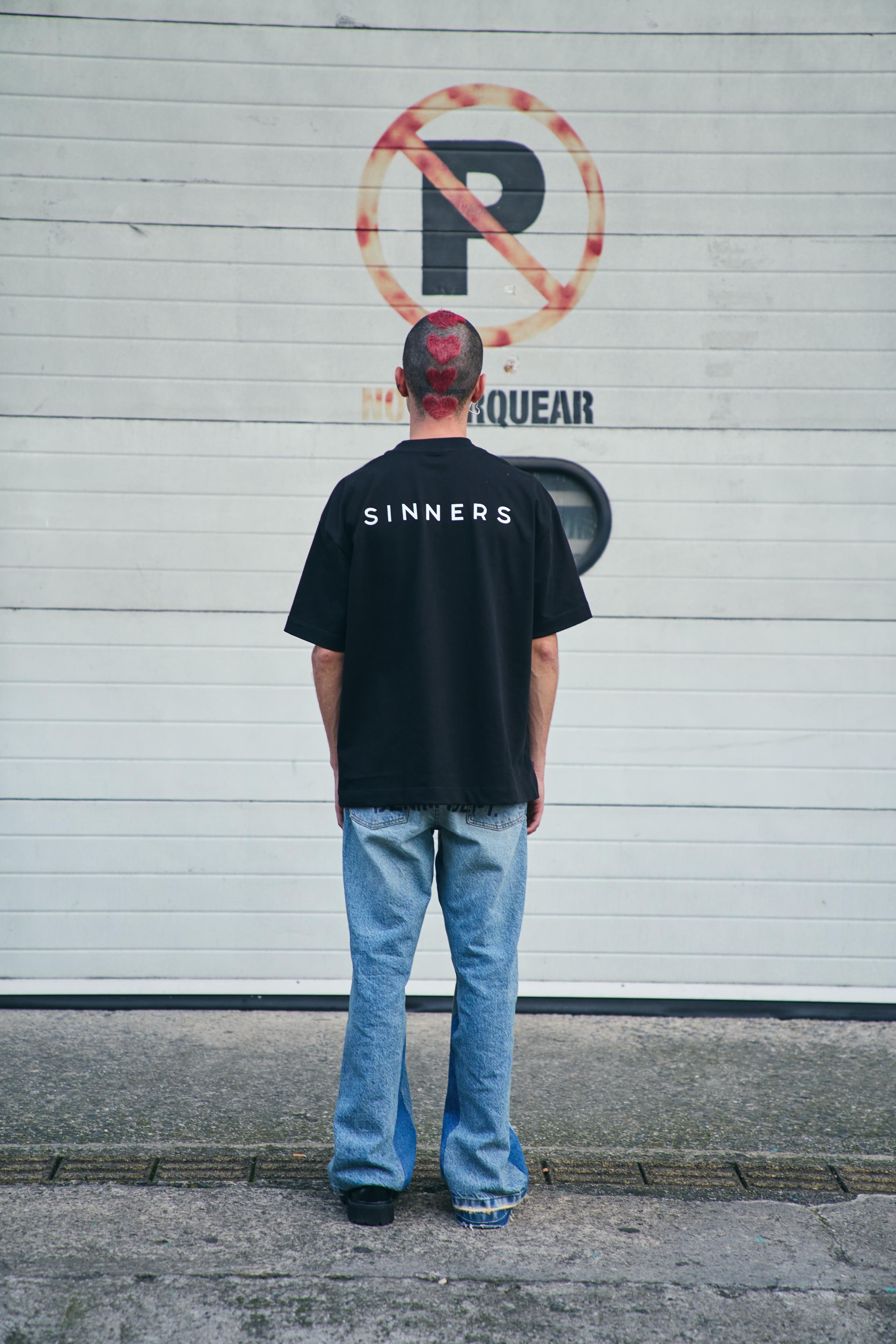 SINNERS LOGO BLACK T-SHIRT