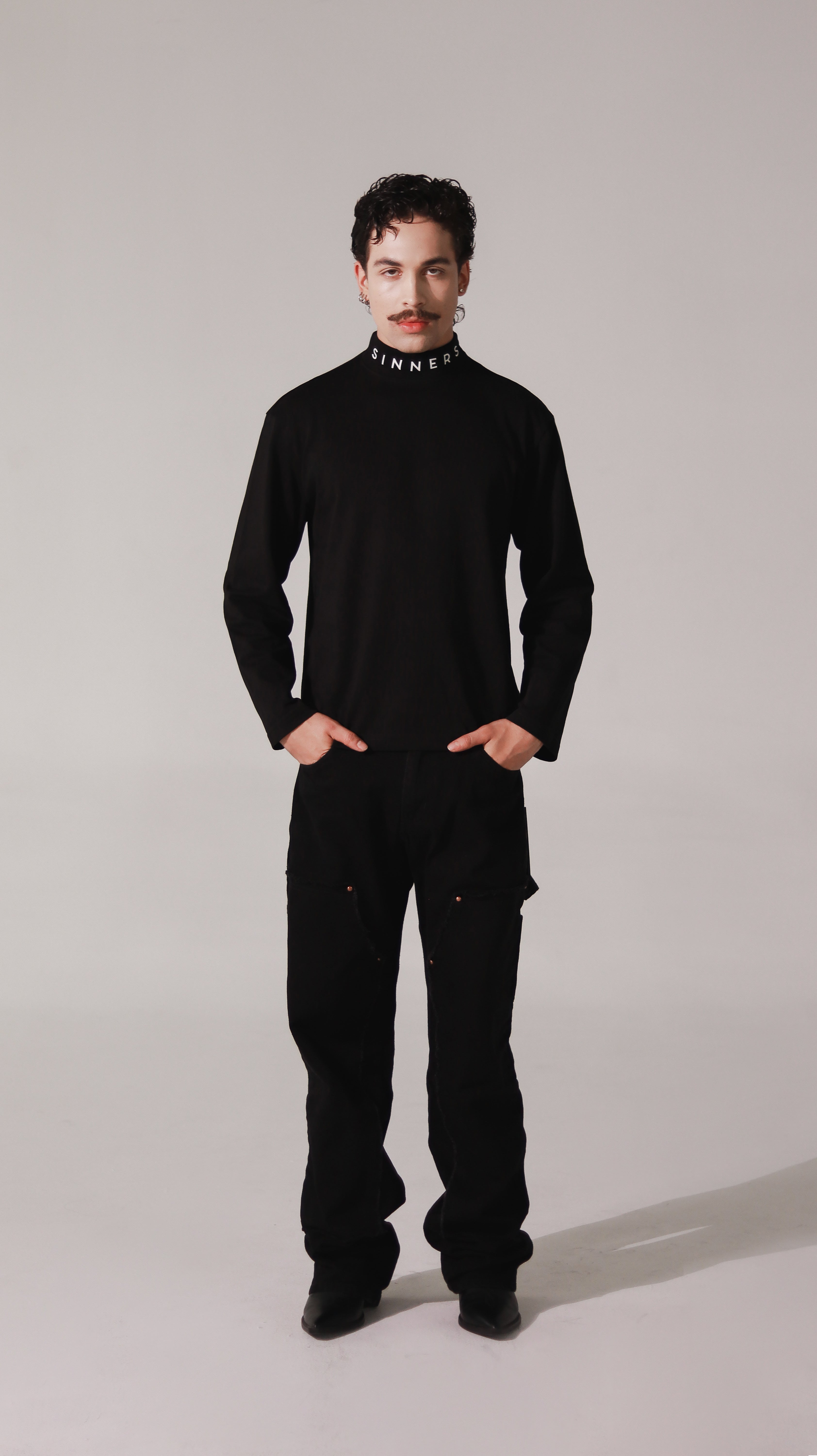 LES MAÇONS LONG SLEEVE T-SHIRT