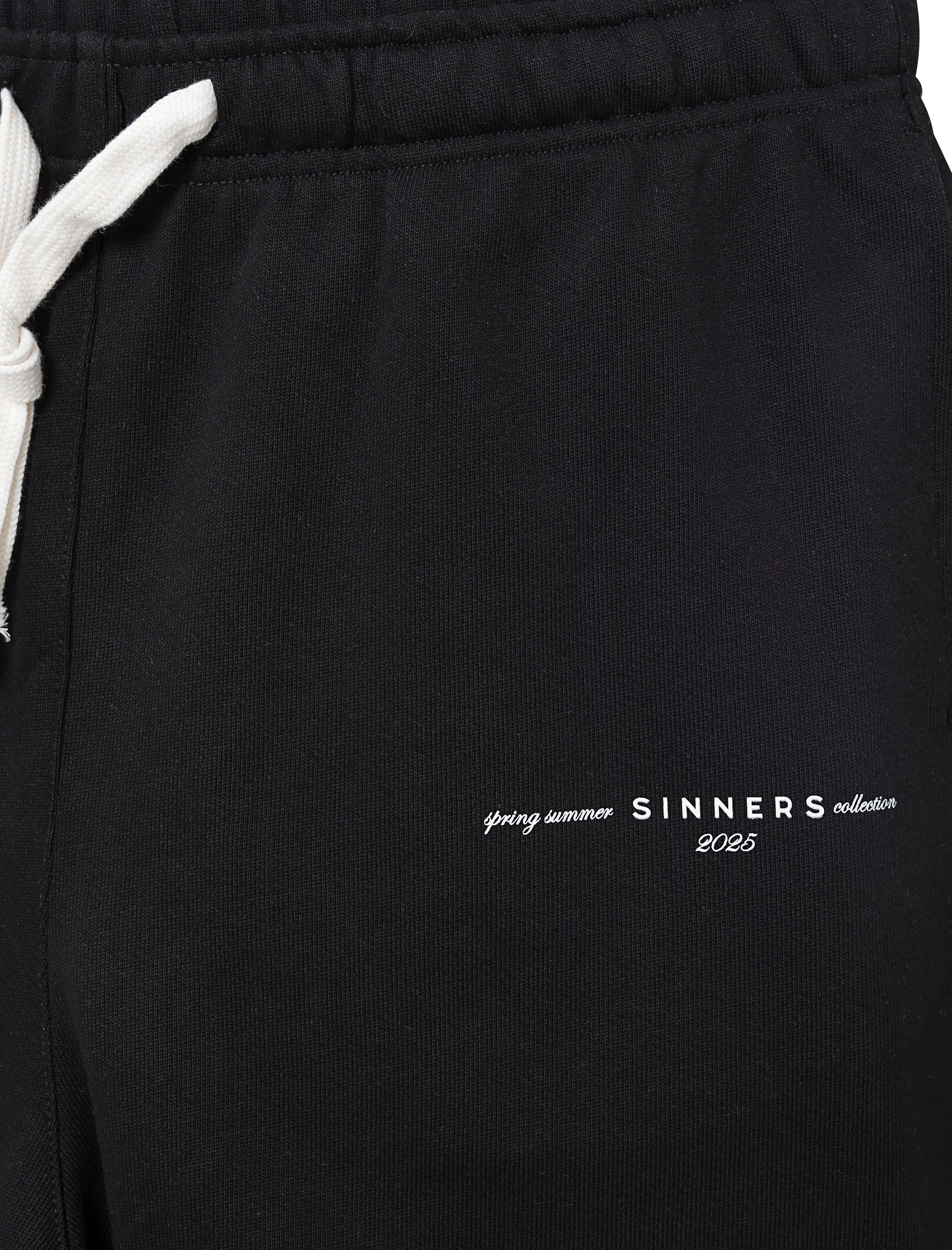 GARMENTS BLACK SHORTS