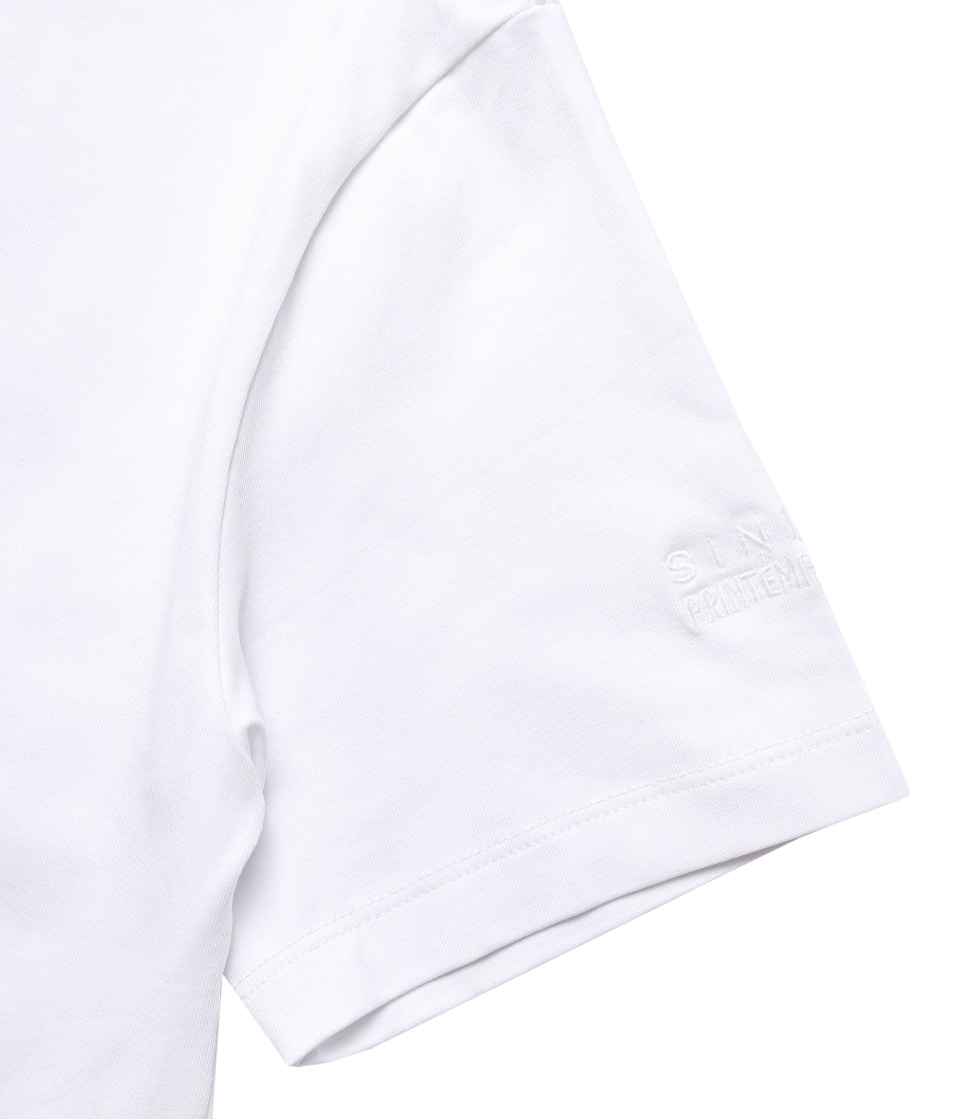 MONOGRAM SLIM WHITE T-SHIRT puesta en cuerpo, camiseta blanca con fit slim