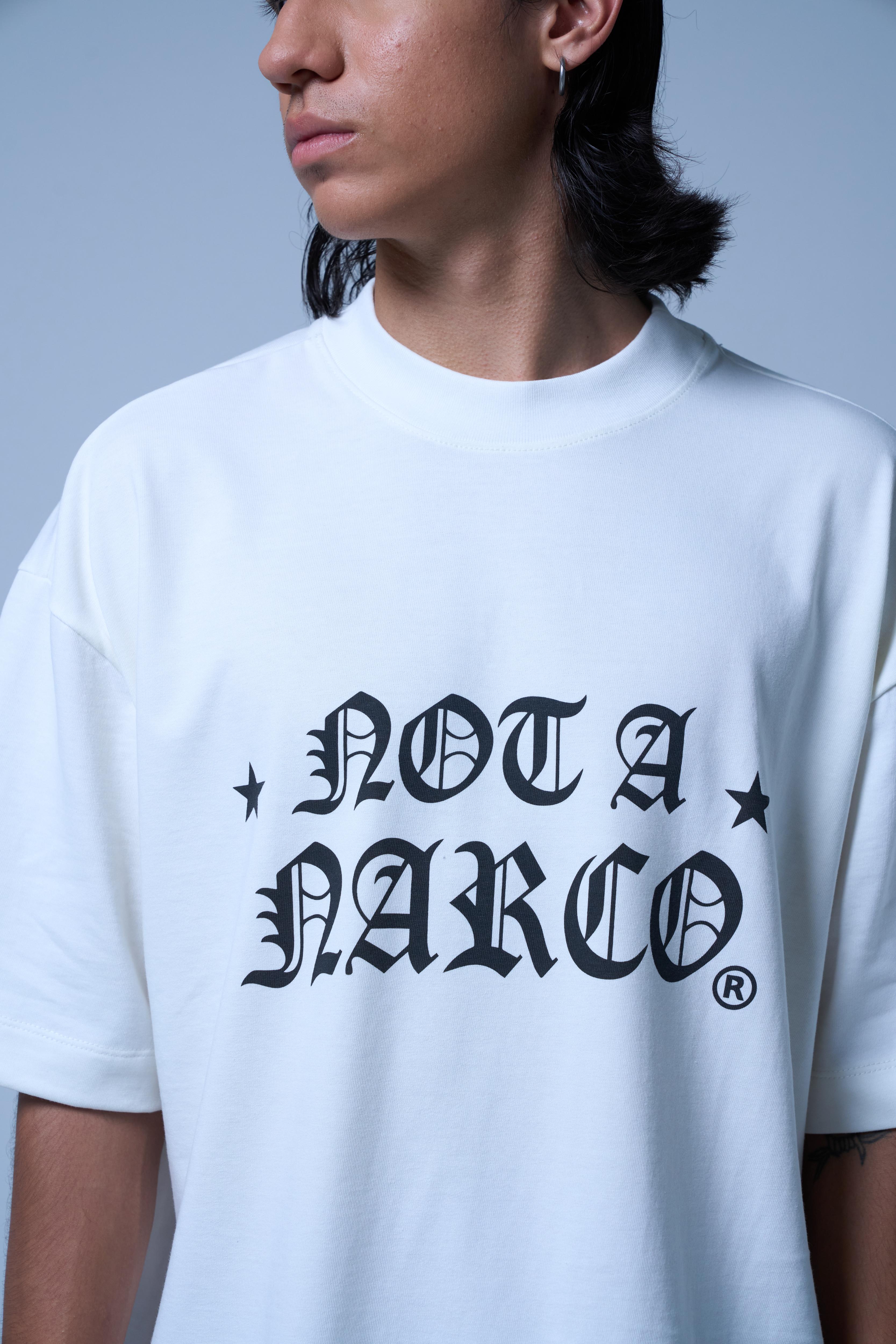 NOT A NARCO STAR CREME T-SHIRT