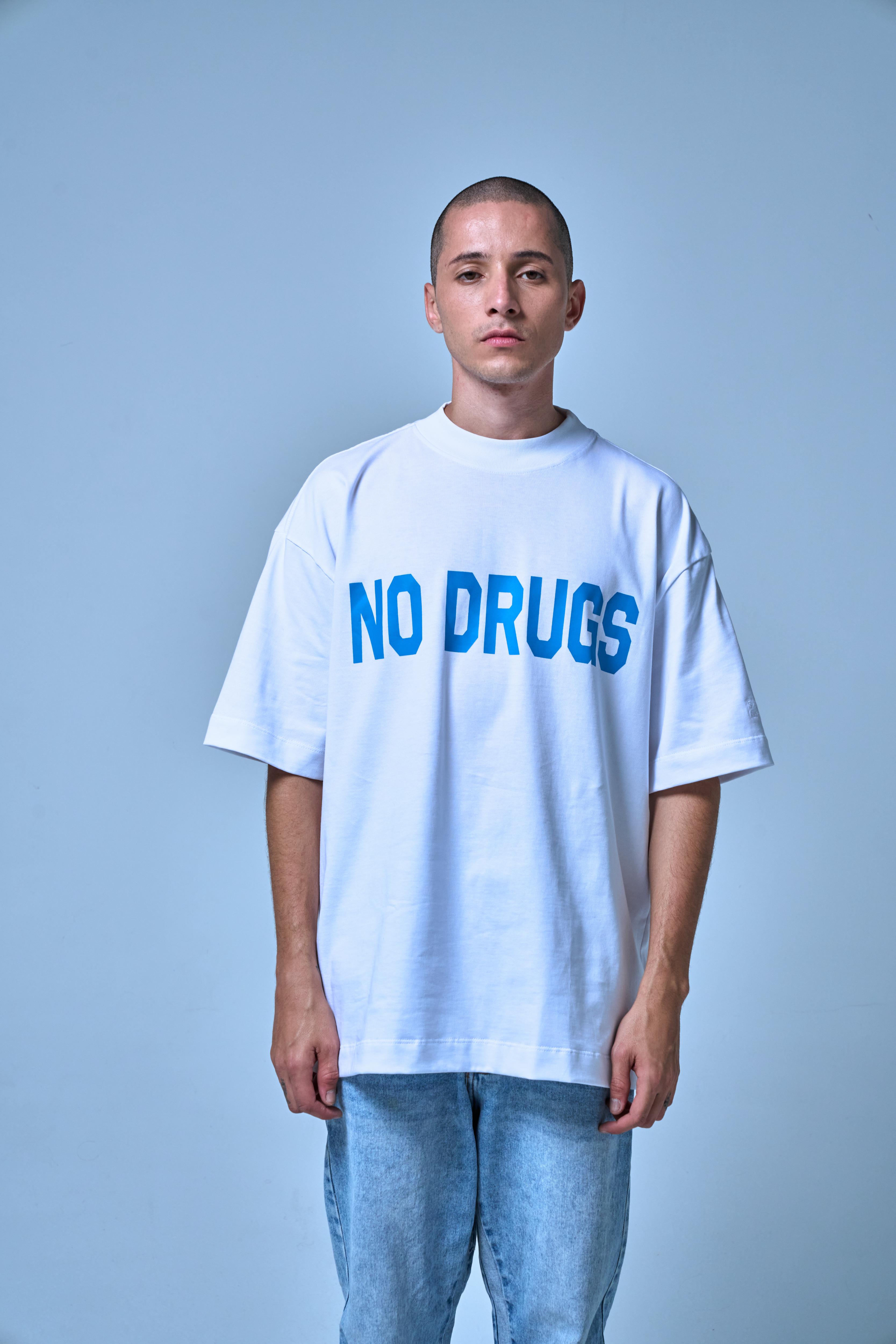 NO DRUGS WHITE T-SHIRT