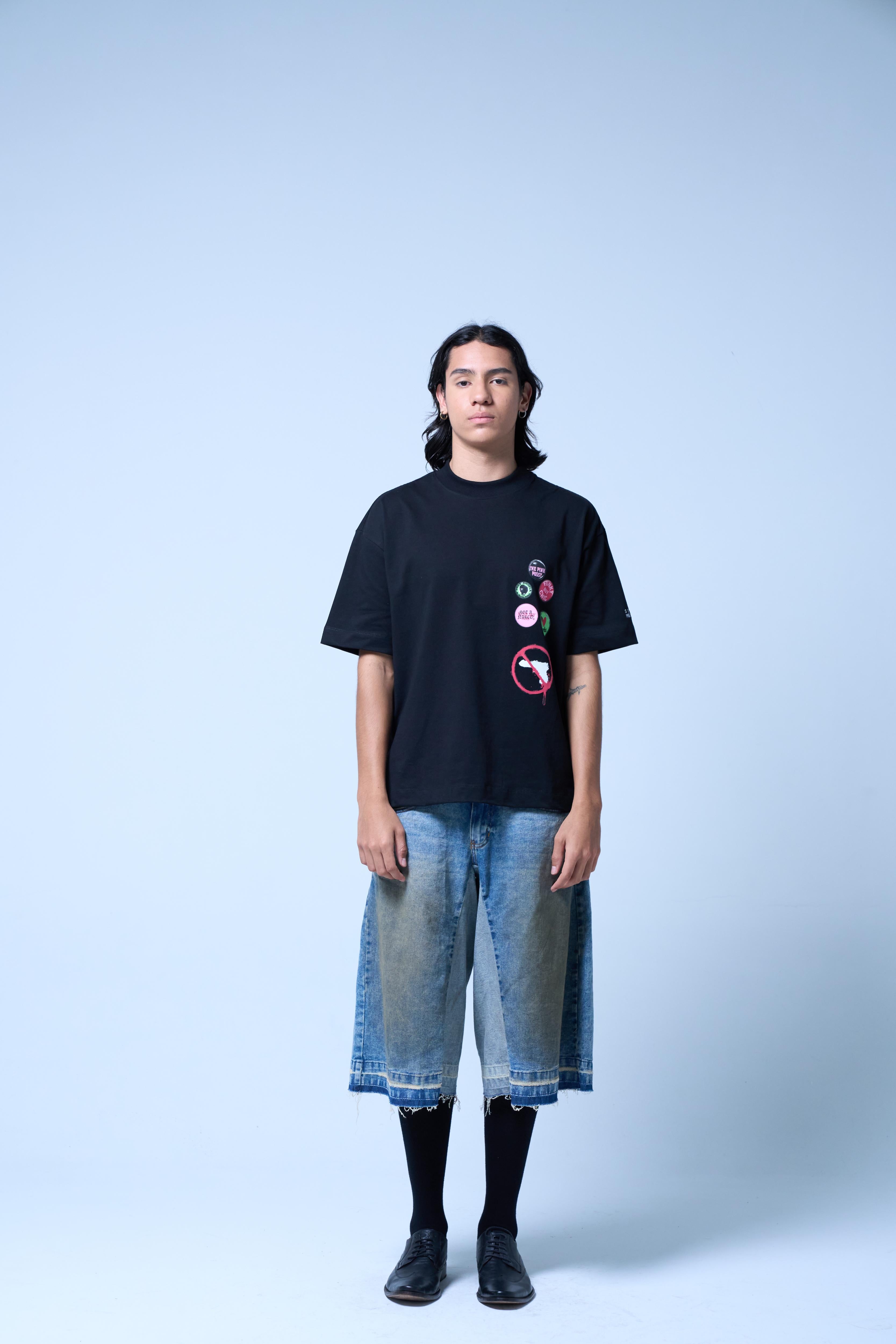 STAMPS BLACK T-SHIRT