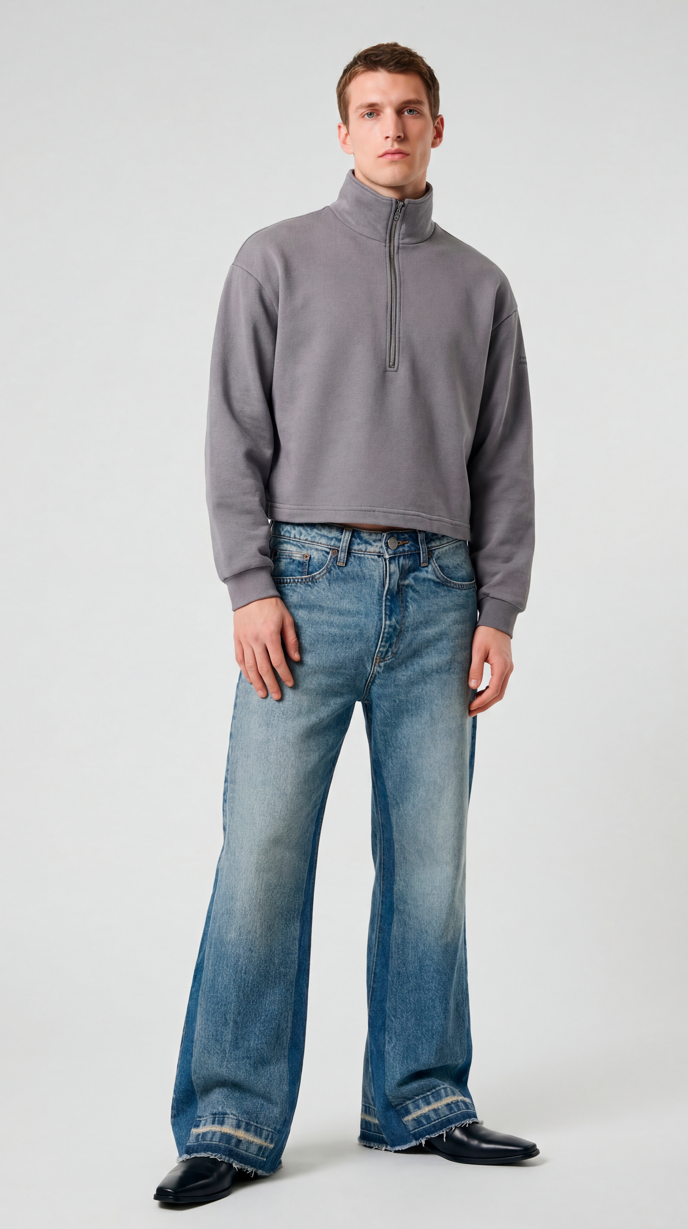 MONOGRAM ZIPPER GRAY SWEATER