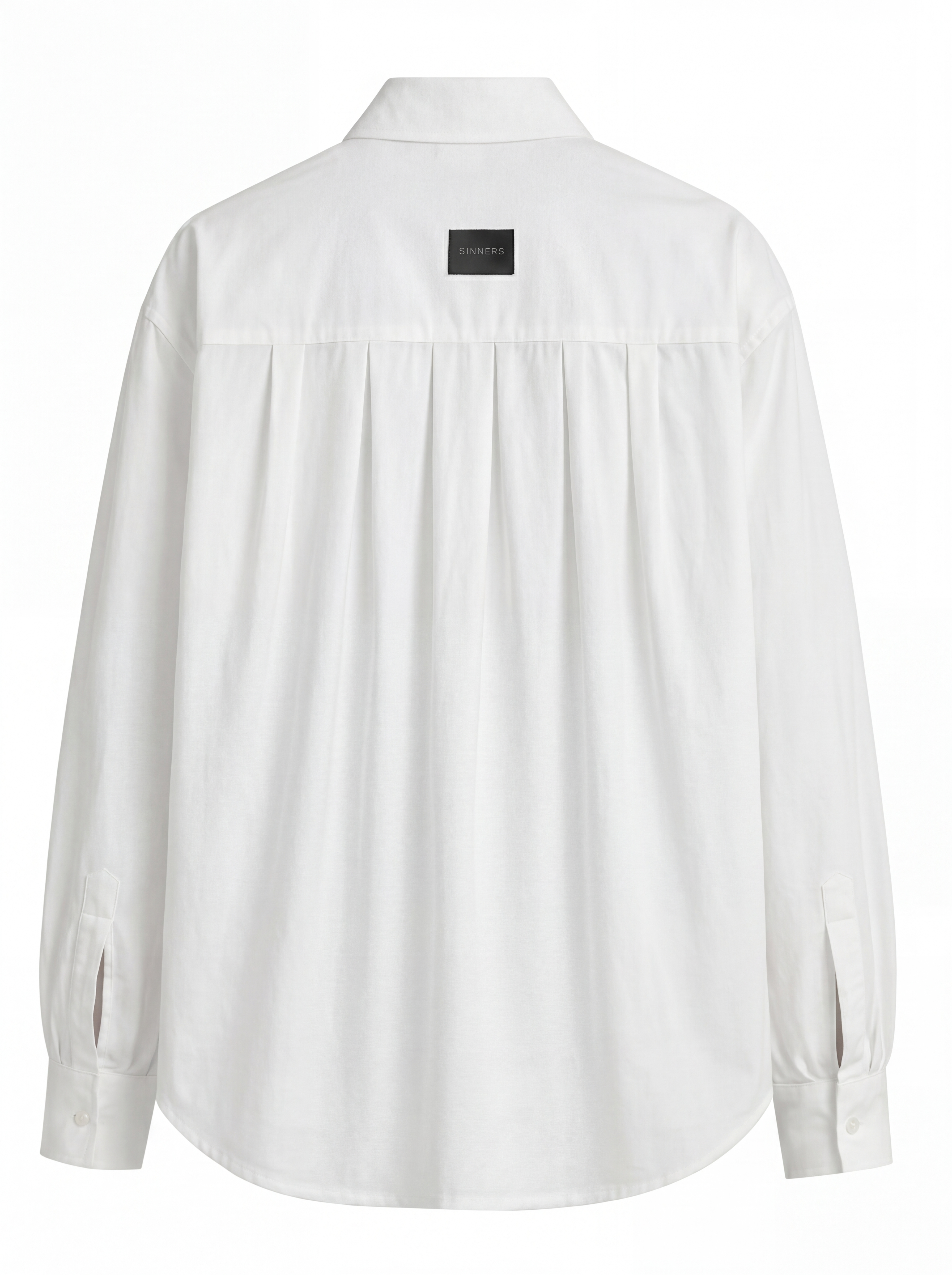 Camisa Botonadura Invisible Blanca — vista posterior con canesú + prenses + marquilla Sinners