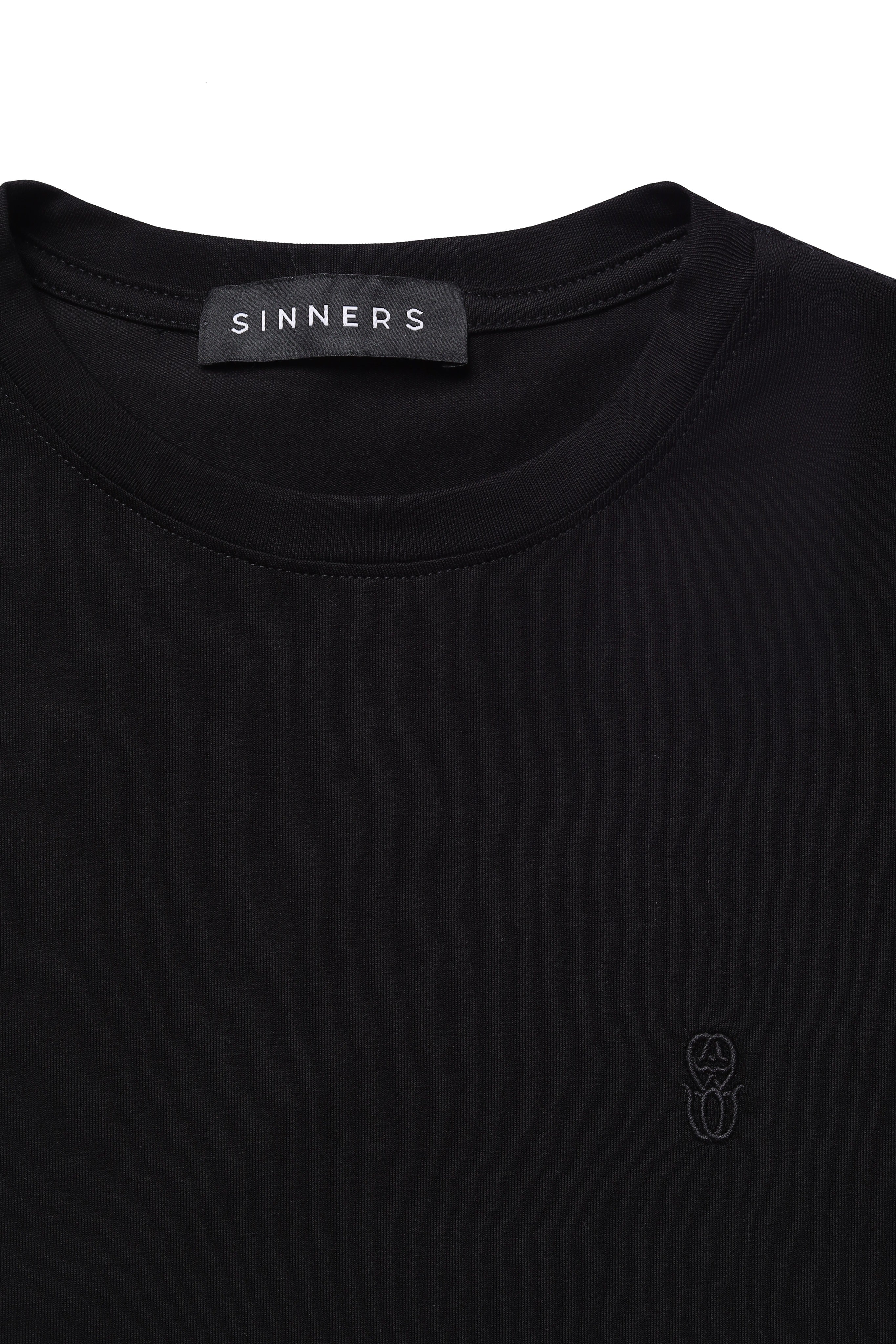 MONOGRAM SLIM BLACK T-SHIRT — SINNERS